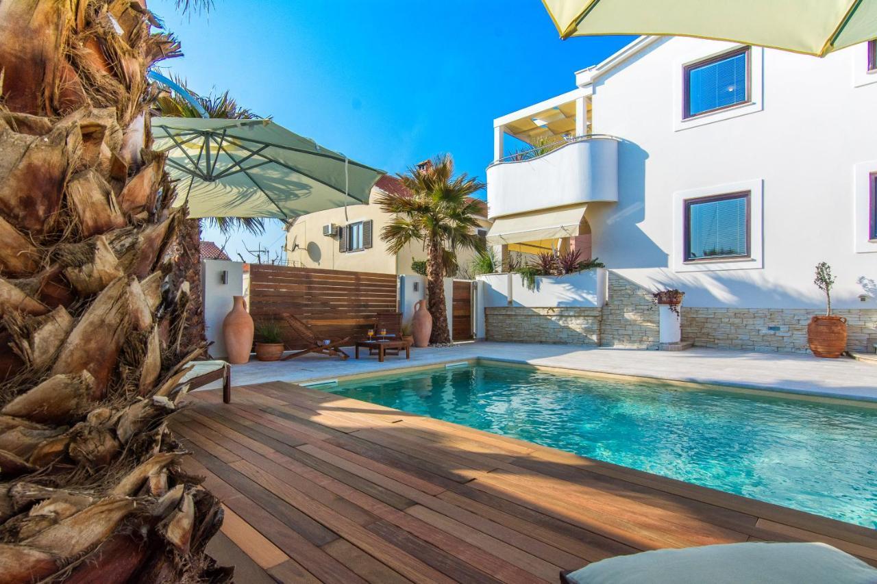 Apartments "Villa Antisin" With Heated Pool Zadar Exterior photo