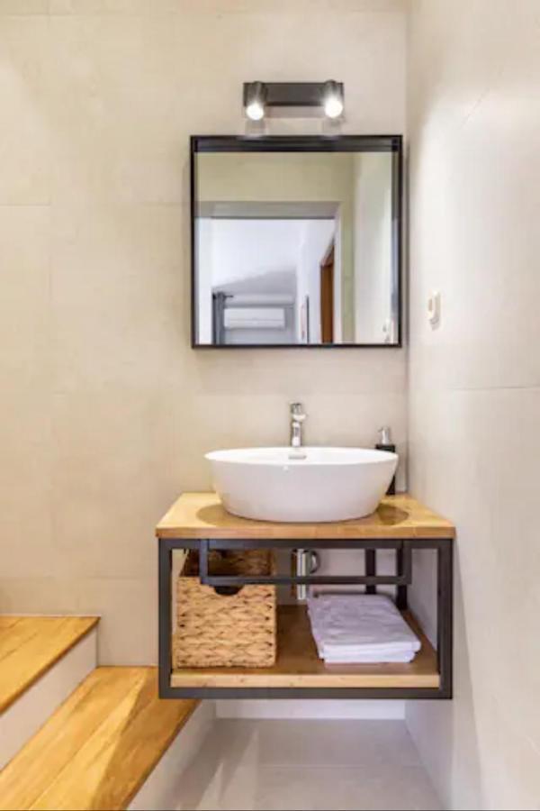 Apartments "Villa Antisin" With Heated Pool Zadar Exterior photo